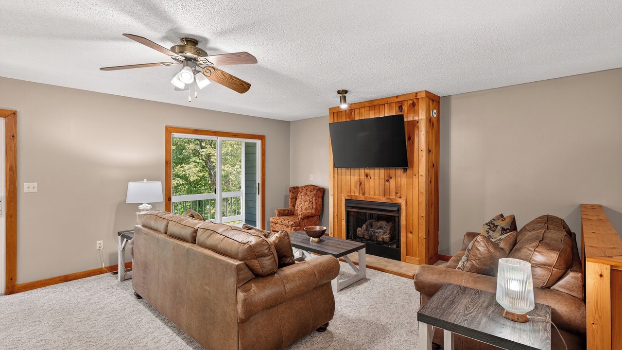 Photo of Livingroom in Ellijay