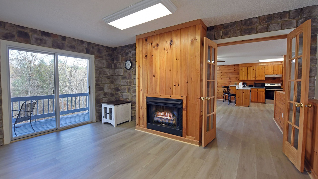 Photo of Livingroom in Ellijay