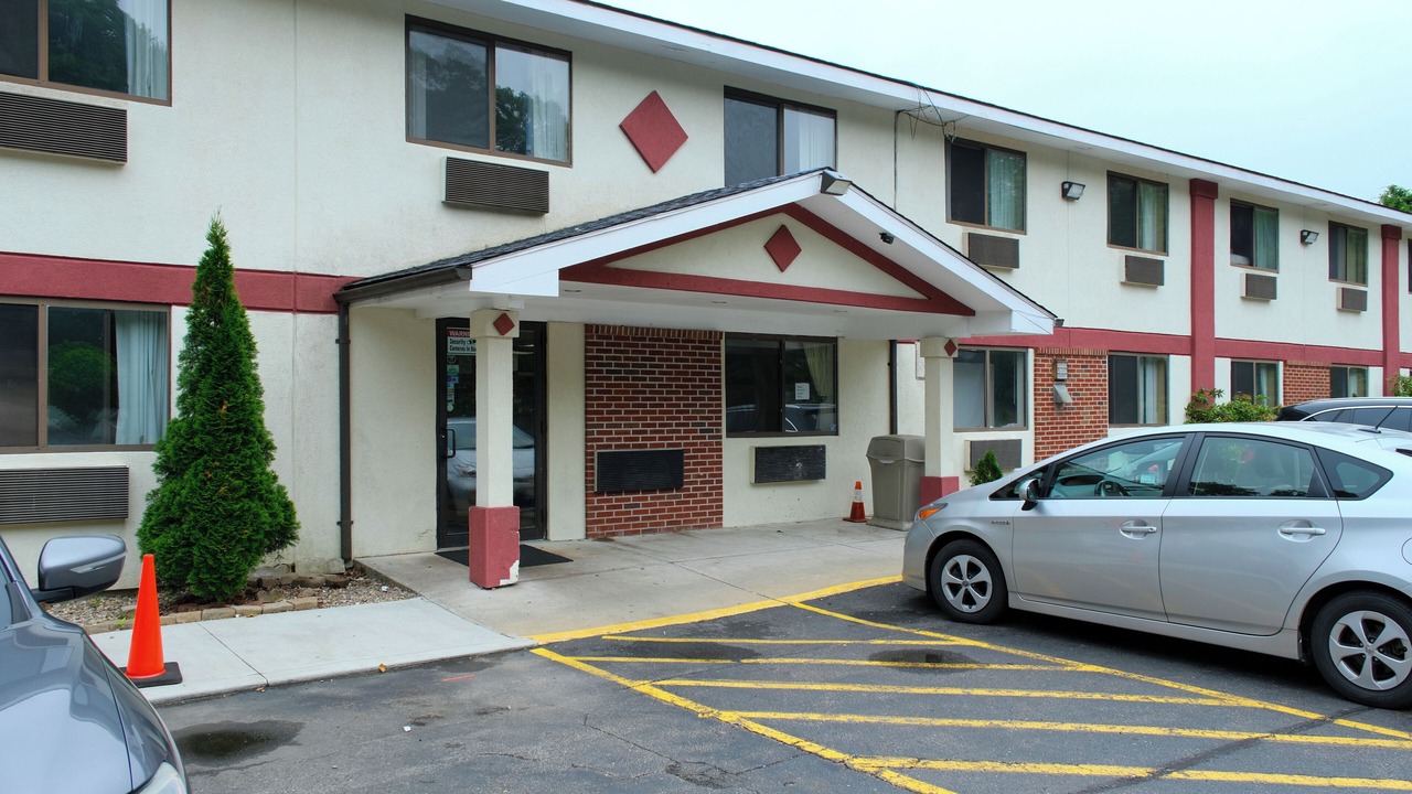 Photo of Outdoor in Gardner