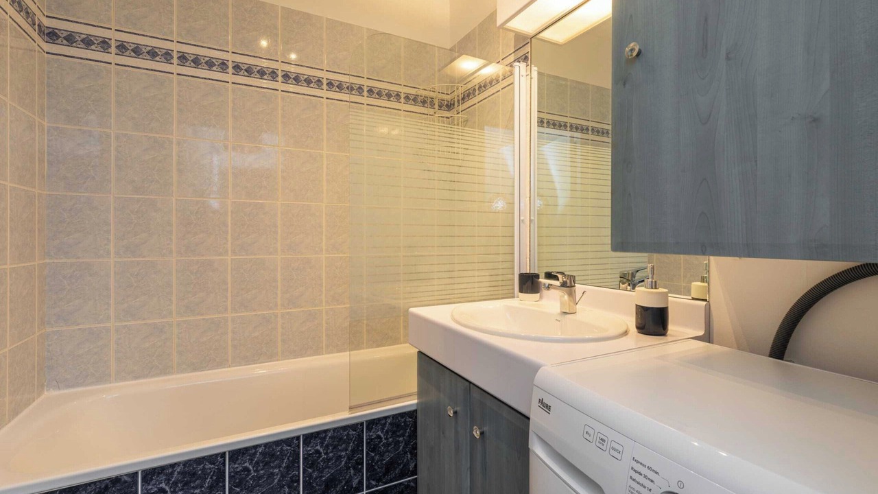Photo of Bathroom in Villette - Maisons Neuves