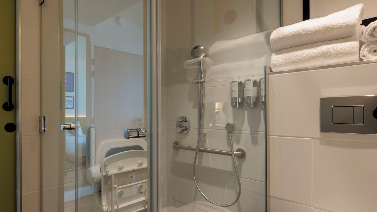 Photo of Bathroom in Colombier-Saugnieu