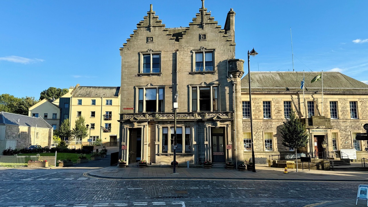 Photo of Others in Linlithgow