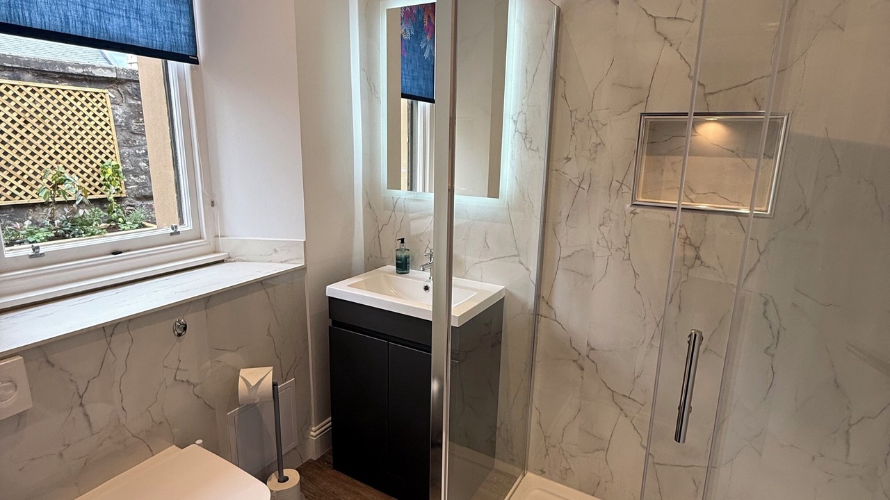 Photo of Others in Linlithgow