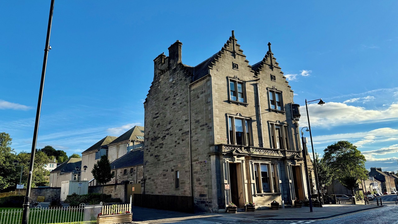 Photo of Others in Linlithgow