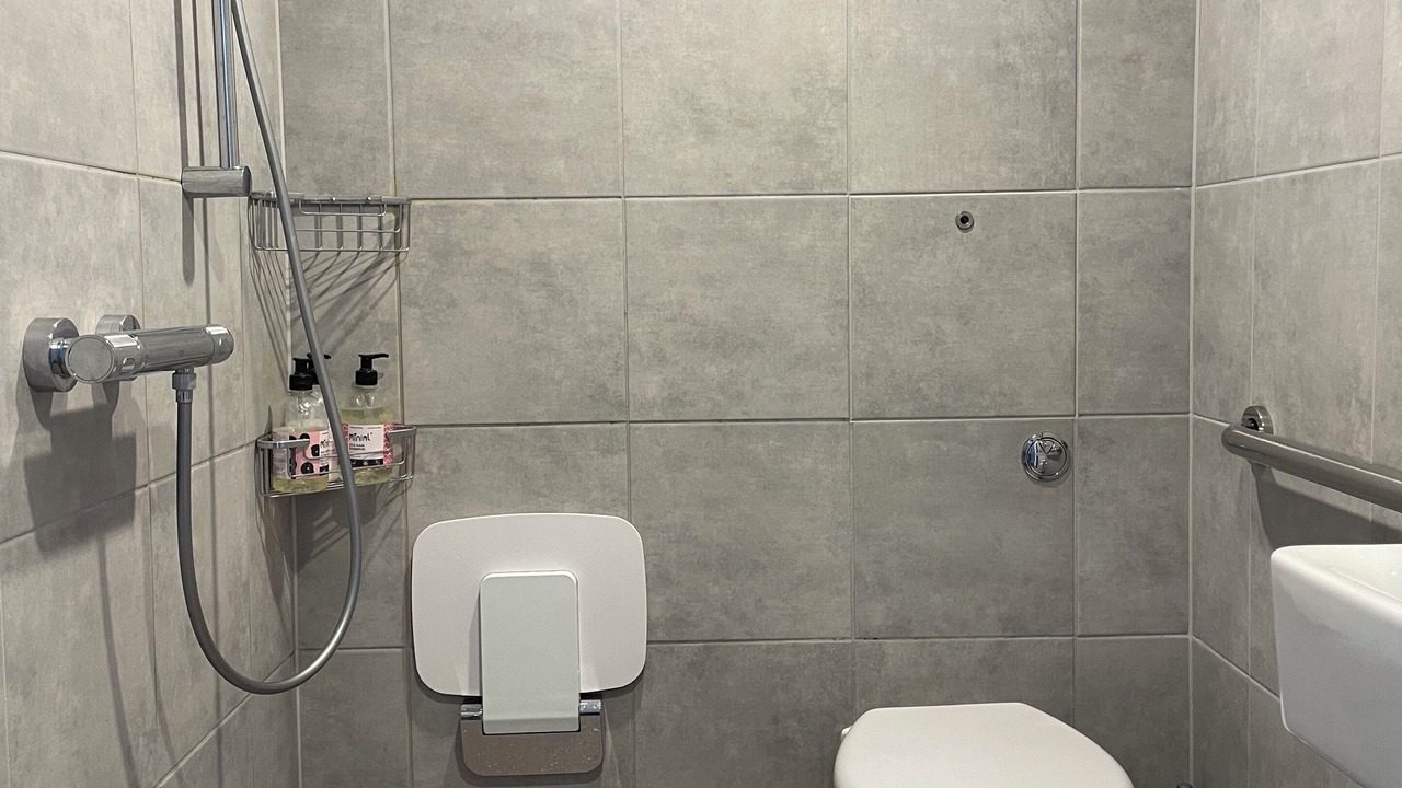 Photo of Bathroom in Hartwell