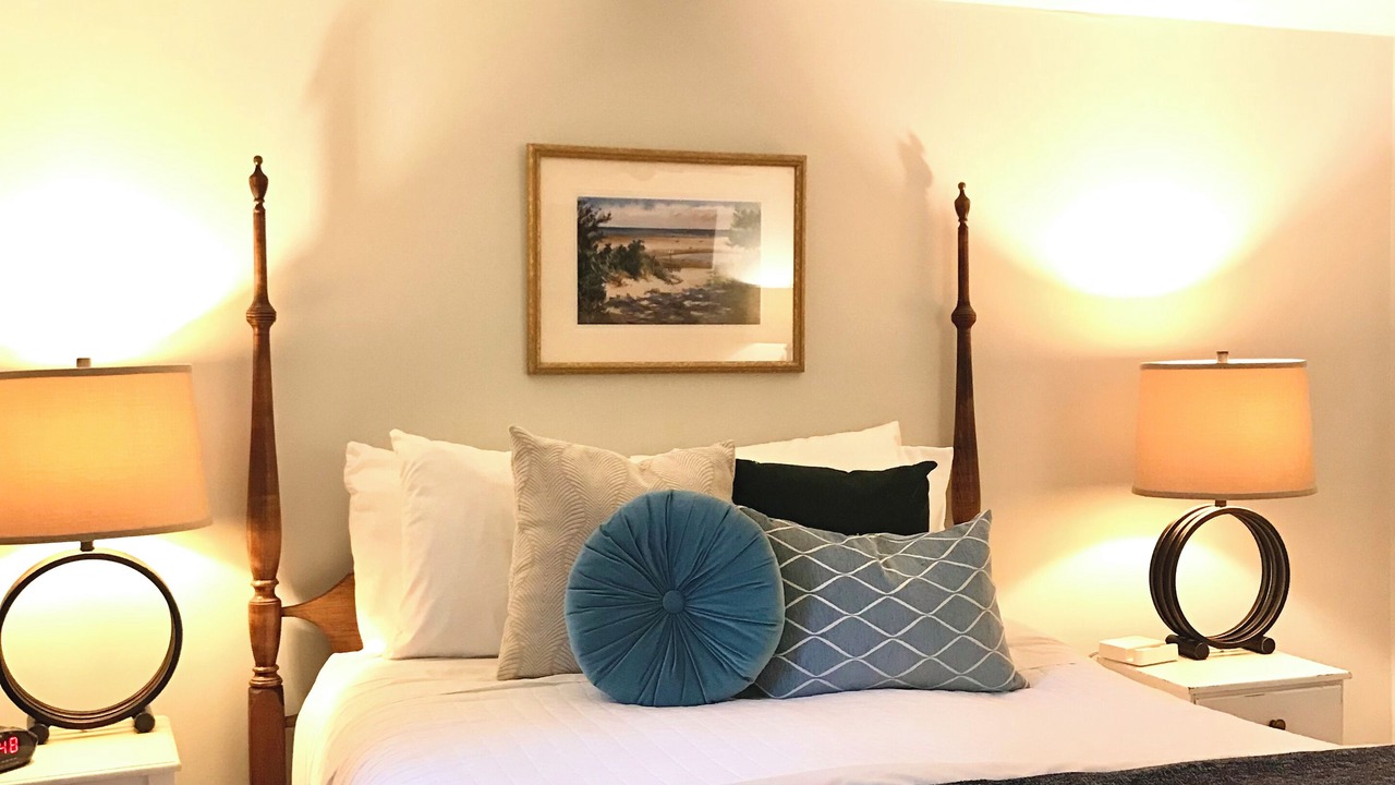 Photo of Bedroom in West Brewster