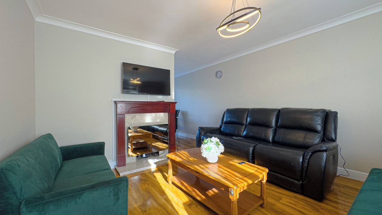 Photo of Livingroom in Basildon