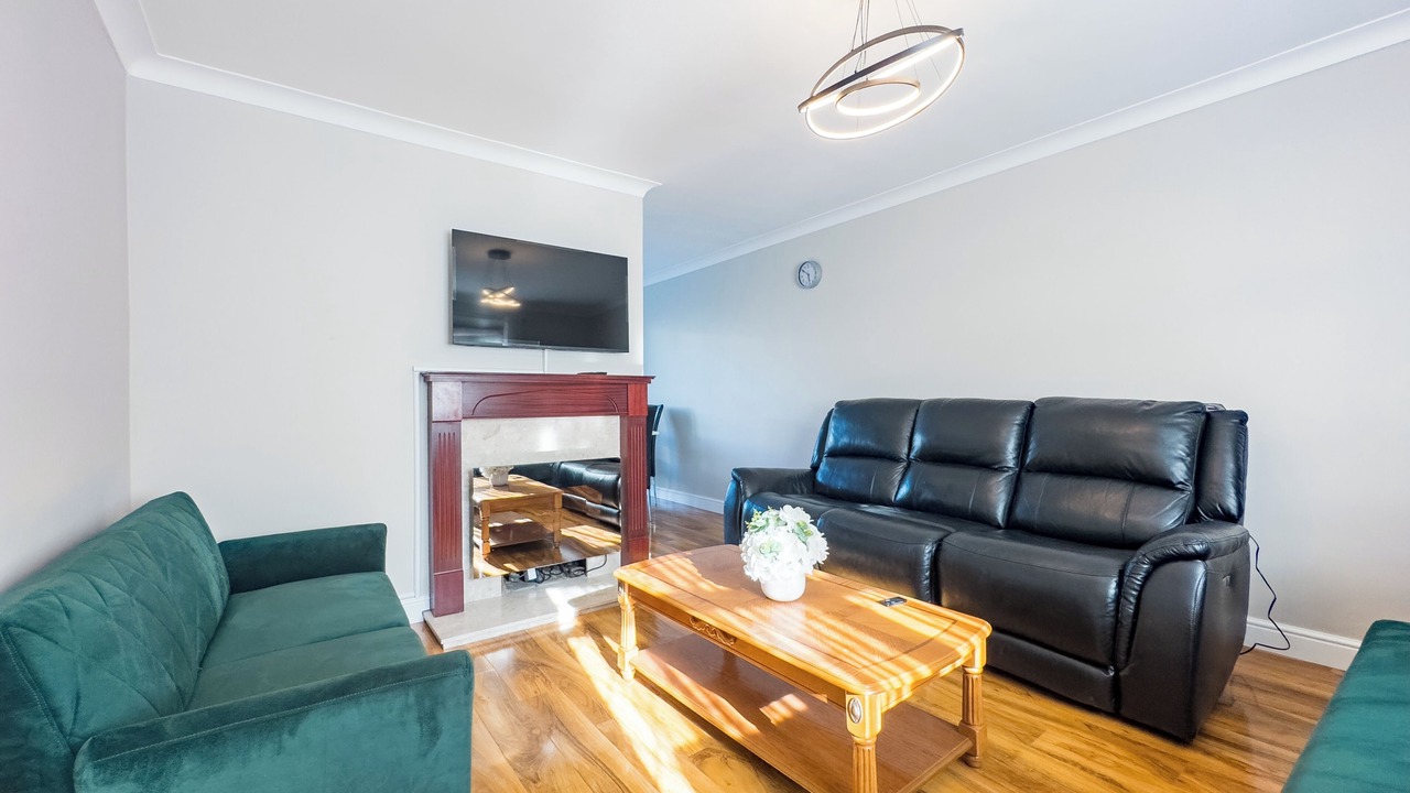 Photo of Livingroom in Basildon