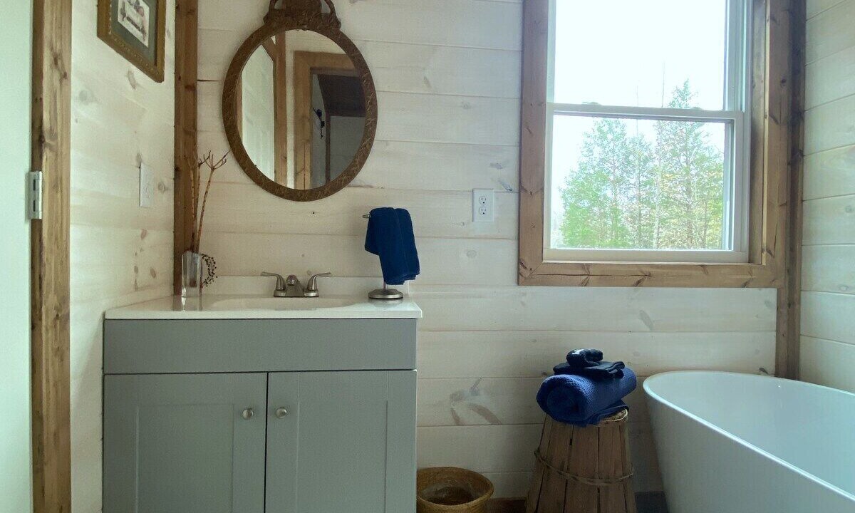Photo of Bathroom in Linden