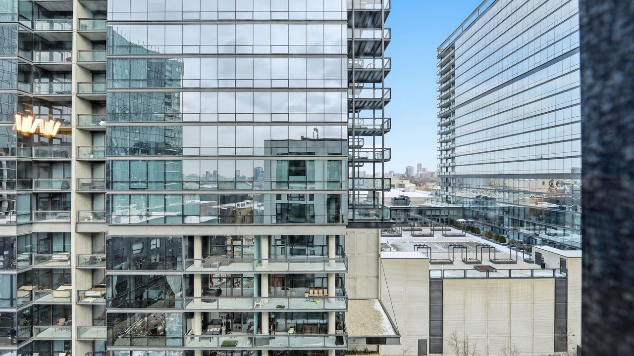 Photo of Others in River North