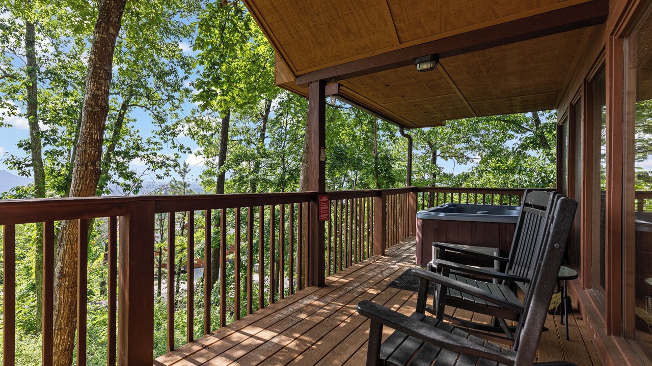 Photo of Patio Balcony in Gatlinburg - Pigeon Forge