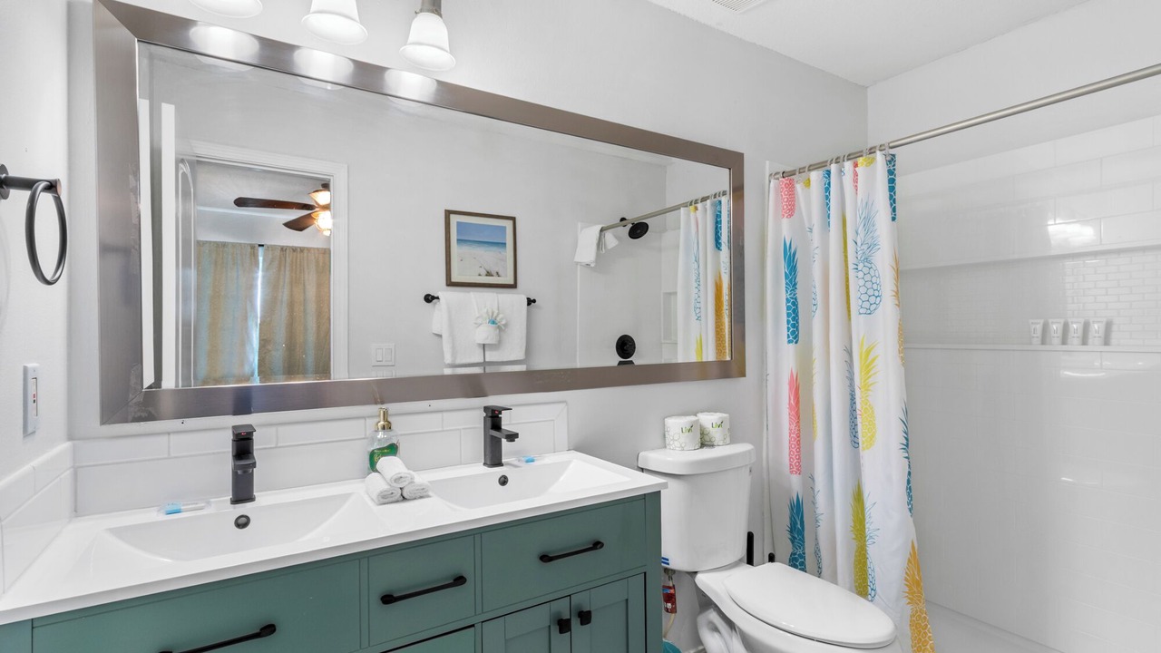 Photo of Bathroom in Siguenza Cove
