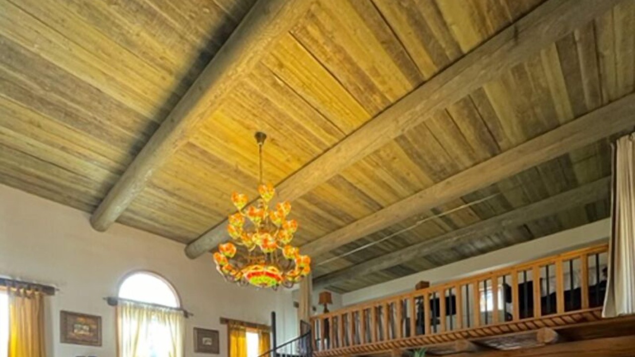 Photo of Livingroom in Los Ranchos de Albuquerque