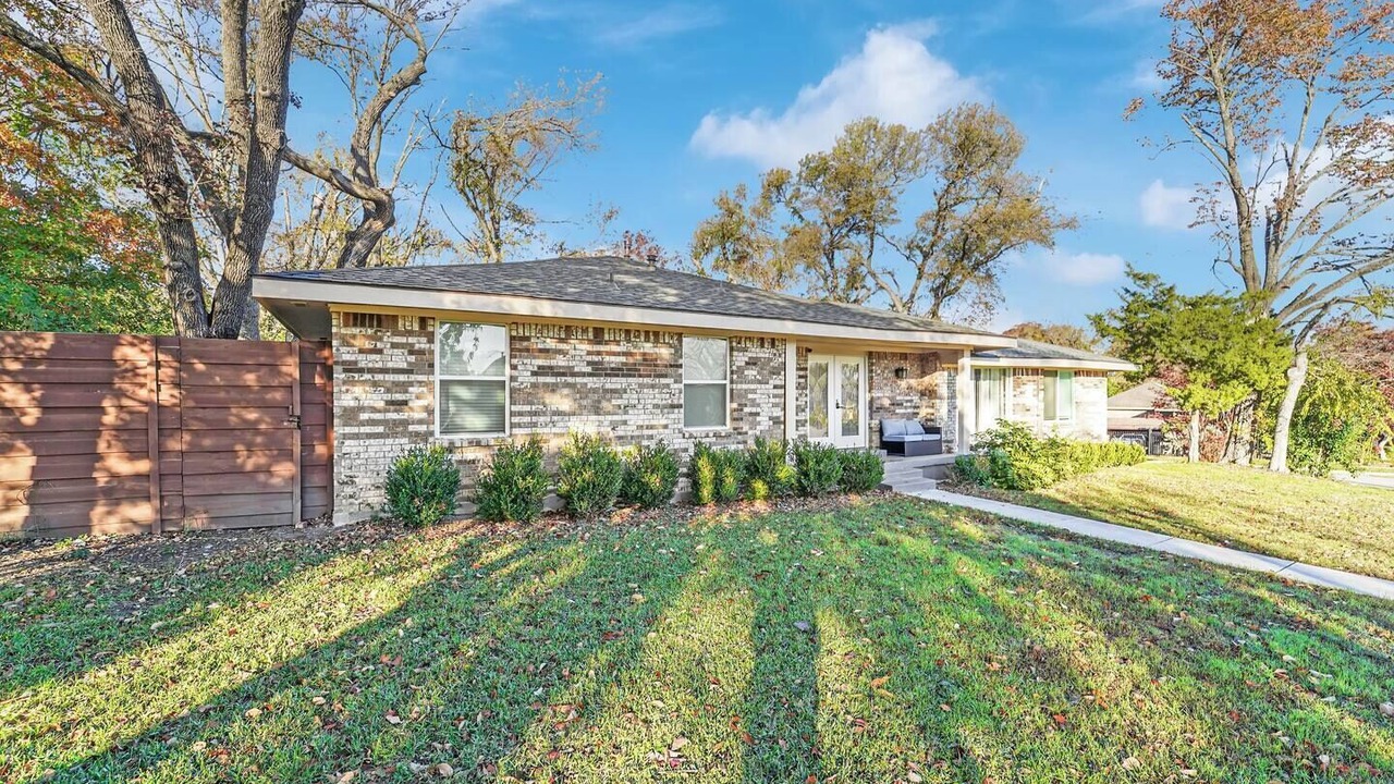 Photo of Outdoor in Garland