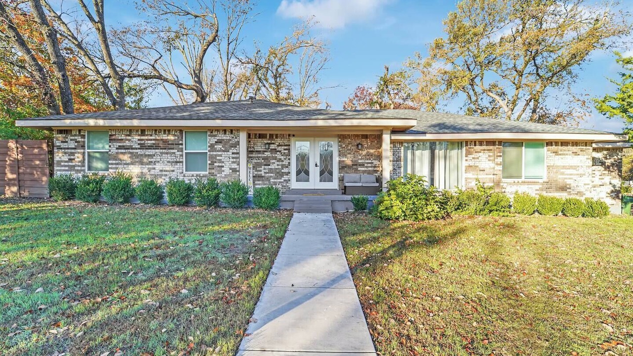 Photo of Outdoor in Garland