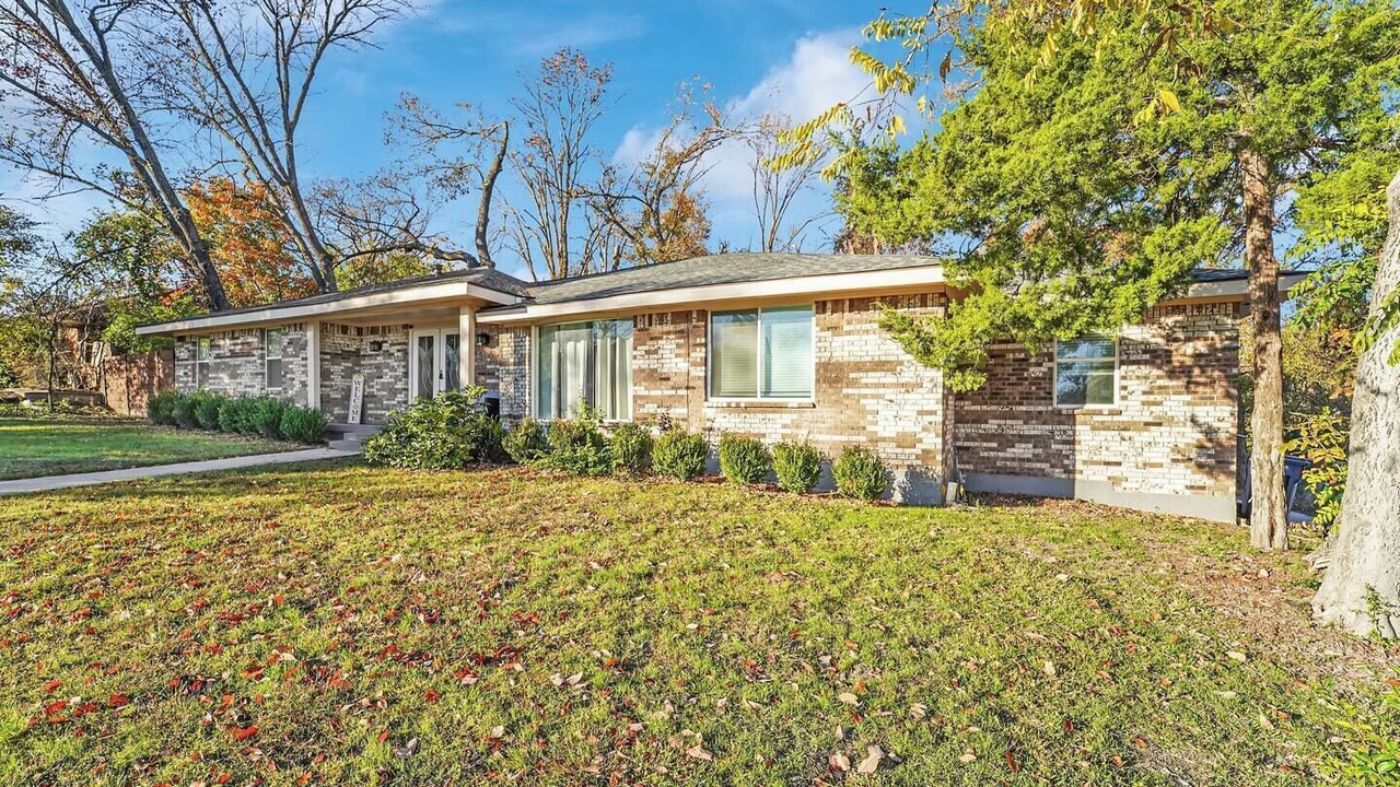 Photo of Outdoor in Garland