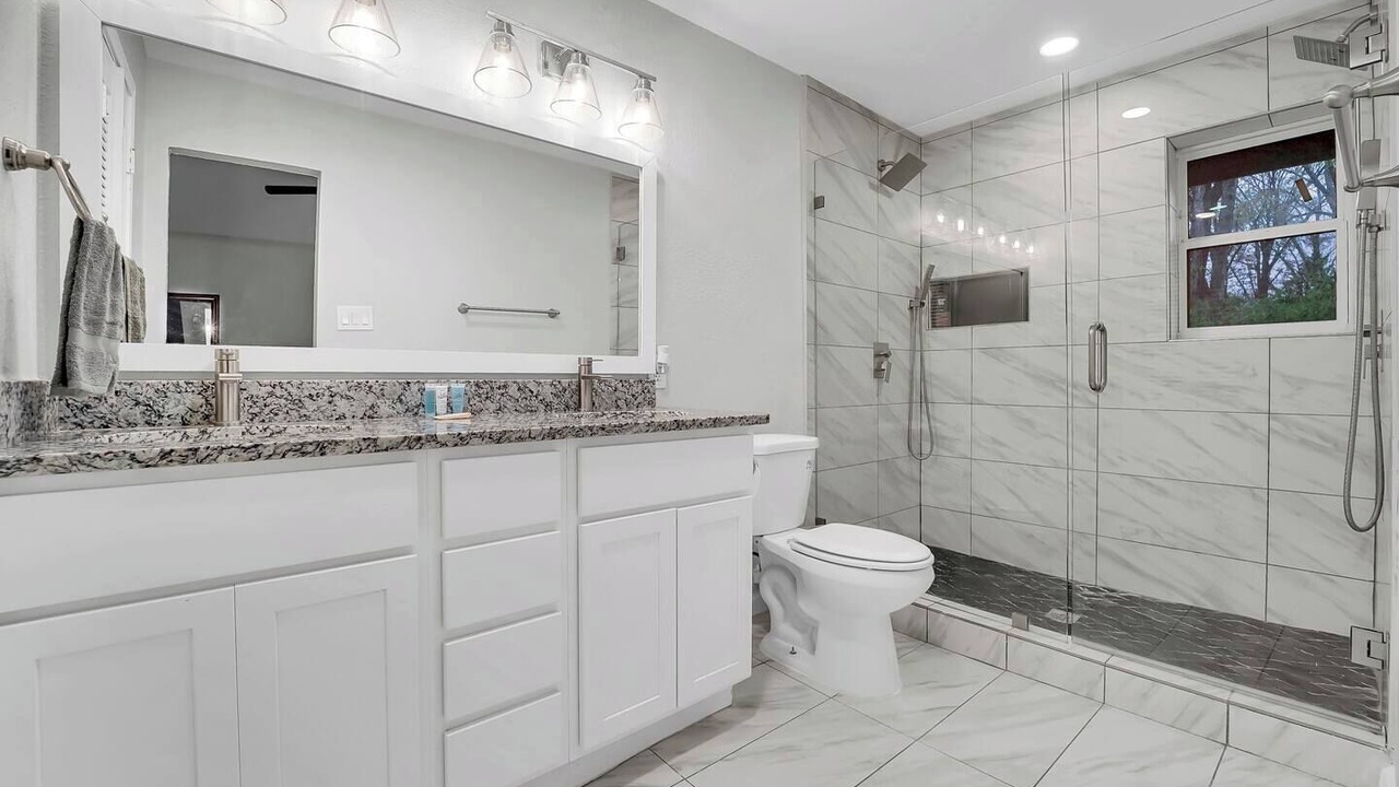 Photo of Bathroom in Garland