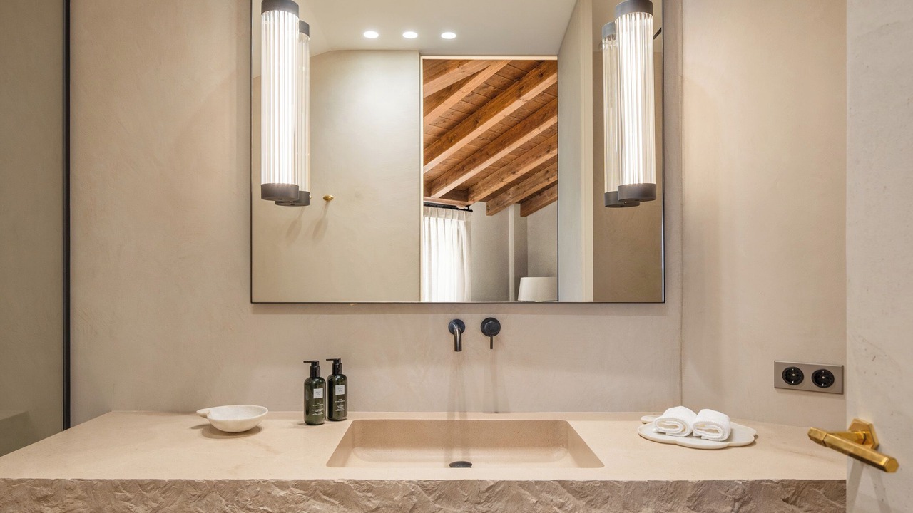 Photo of Bathroom in Villamayor de Monjardin