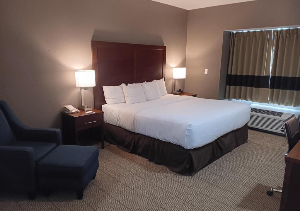 Photo of Bedroom in Aztec