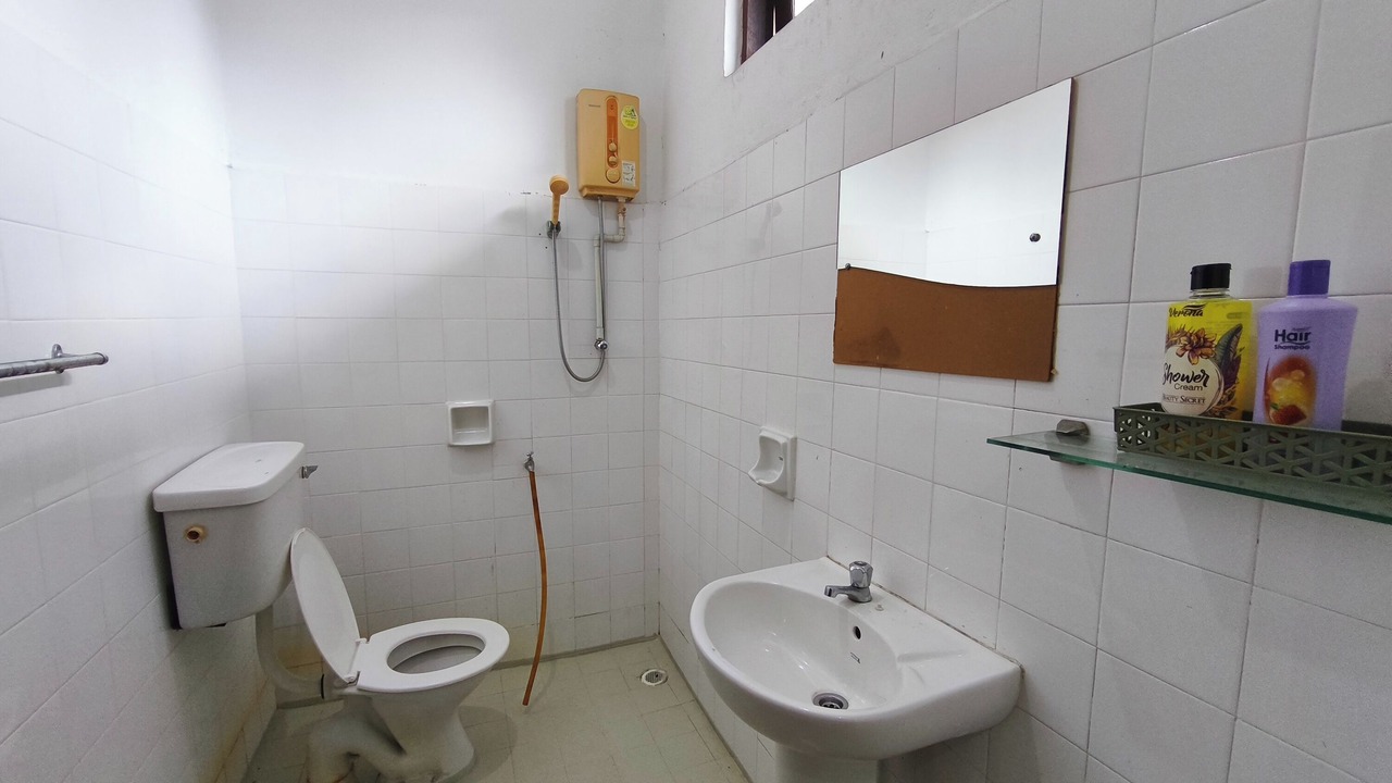 Photo of Bathroom in Kawasan Perindustrian Chendering