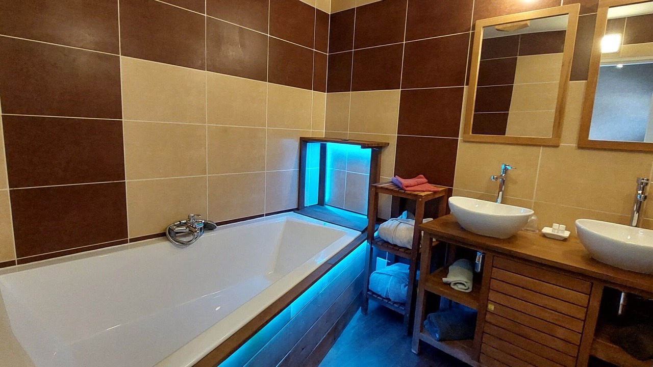 Photo of Bathroom in Fontaine-les-Vervins