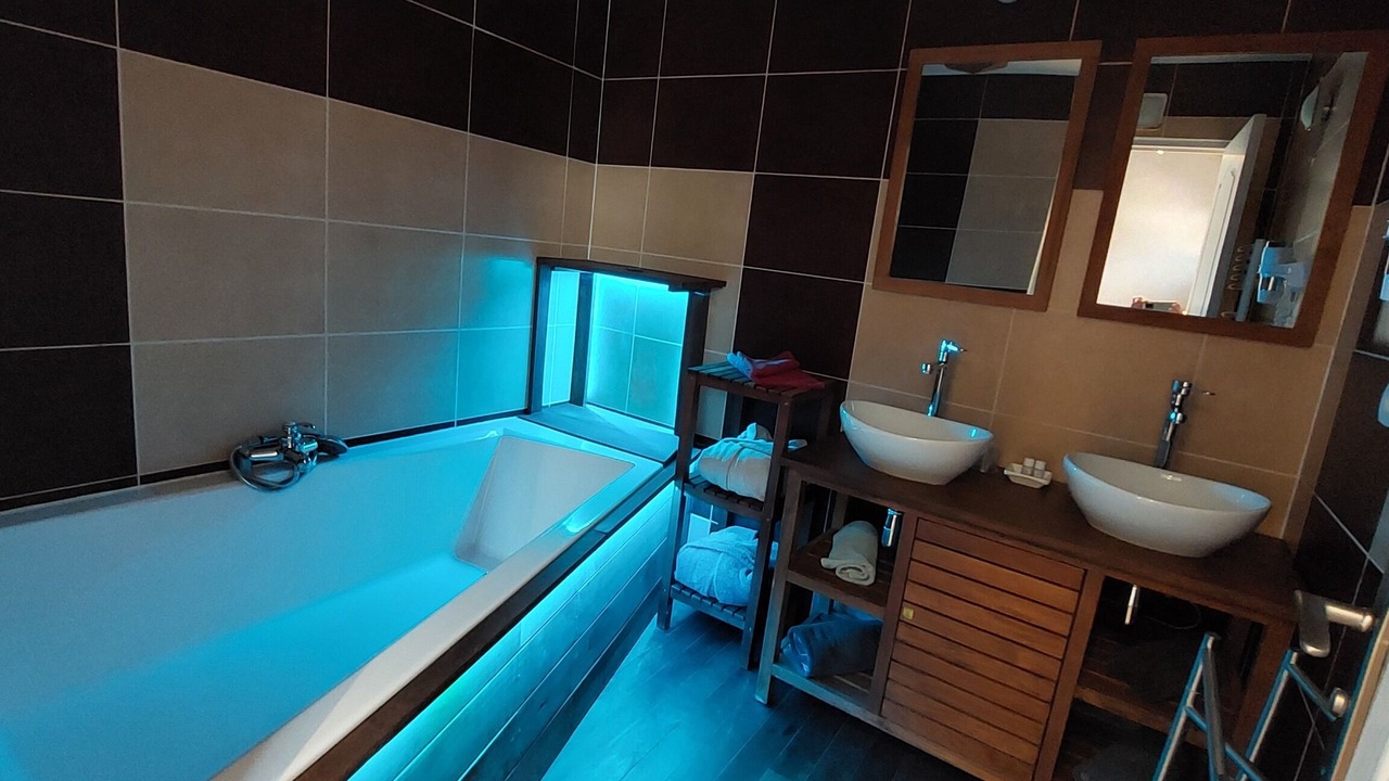 Photo of Bathroom in Fontaine-les-Vervins