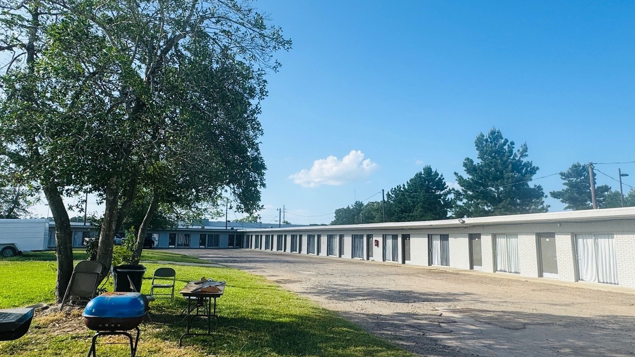 Photo of Outdoor in Springhill