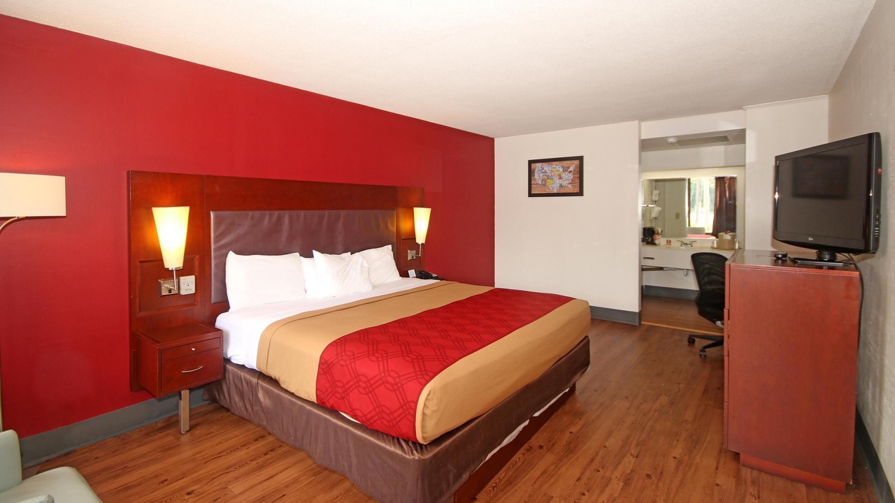 Photo of Bedroom in Pilot Mountain