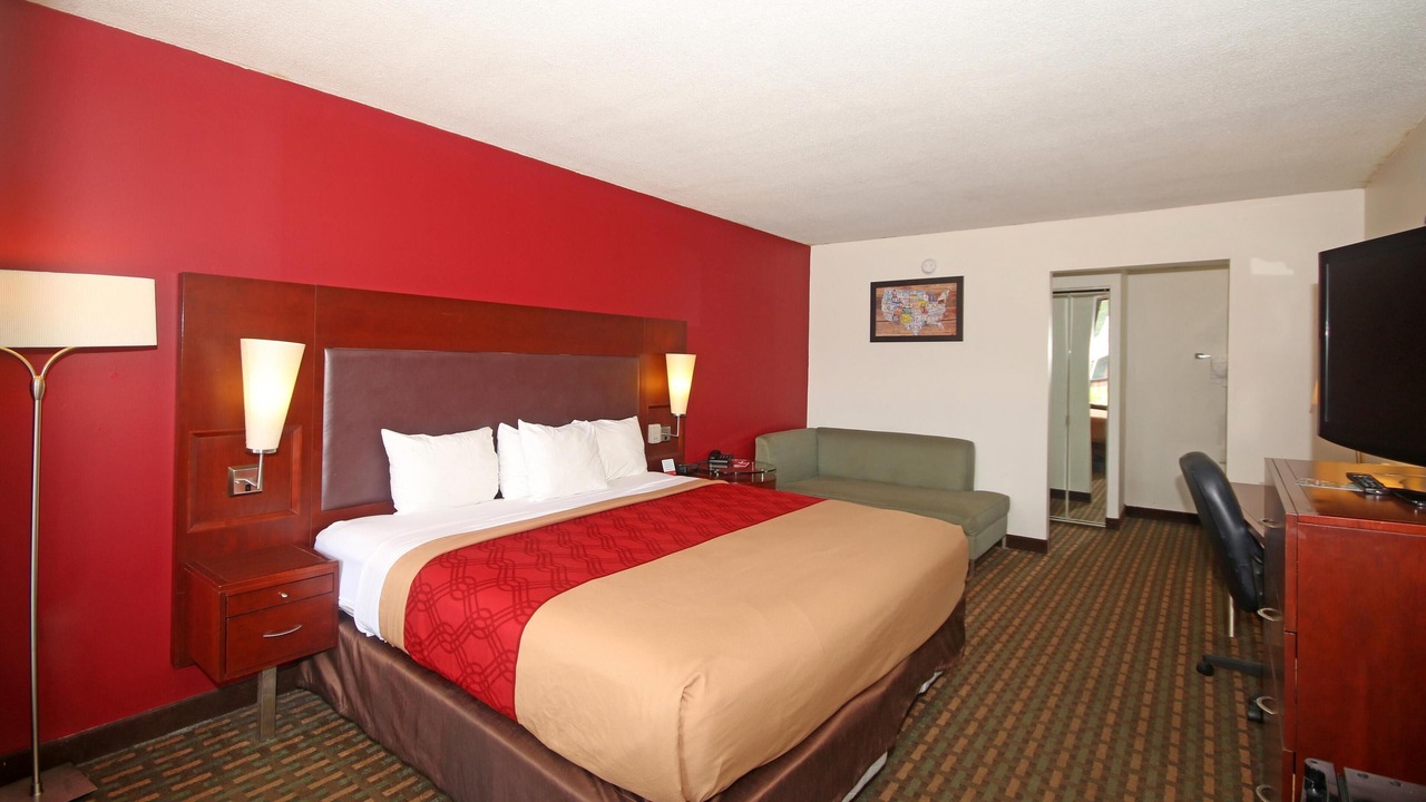 Photo of Bedroom in Pilot Mountain