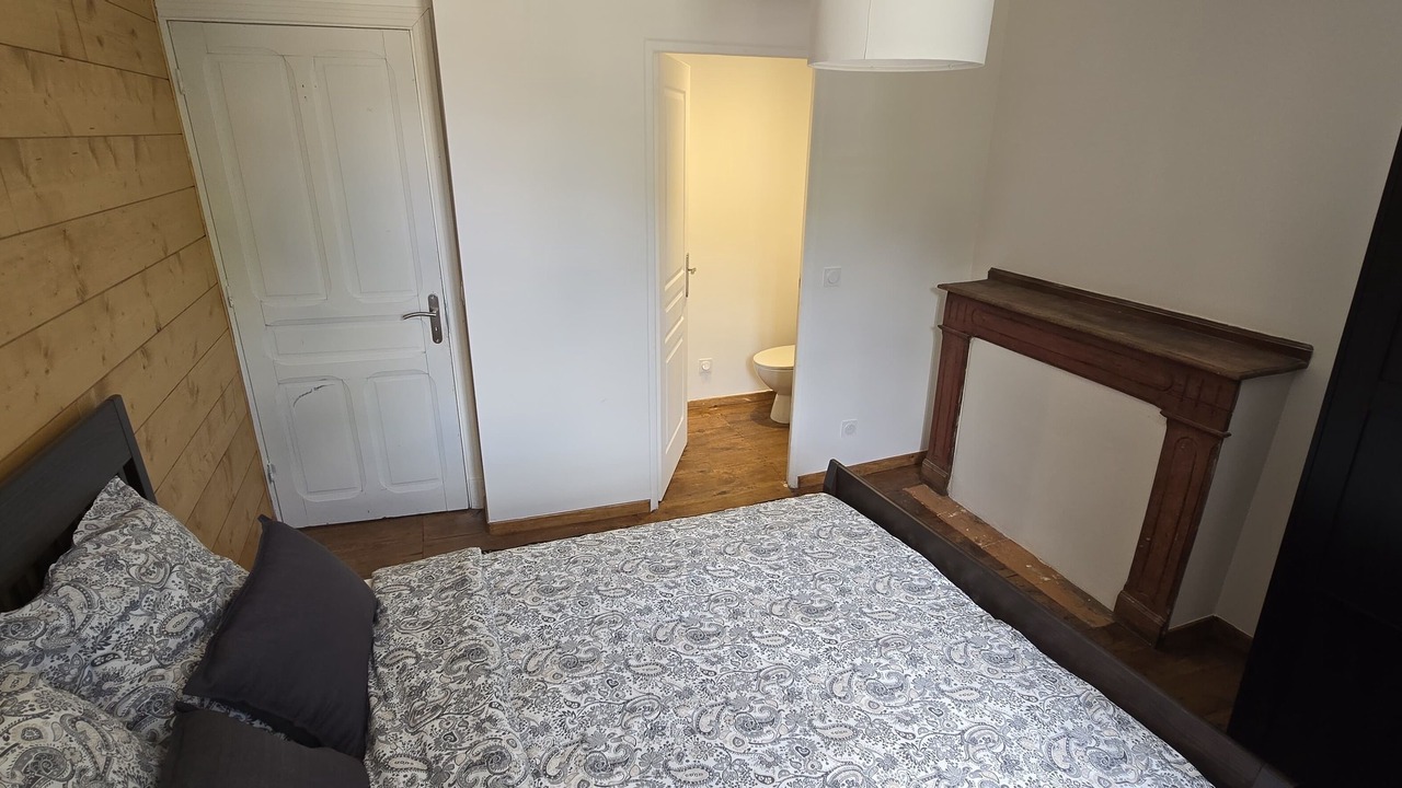 Photo of Others in Biert