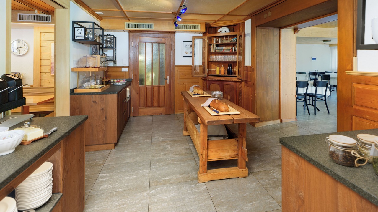 Photo of Others in Oberwald