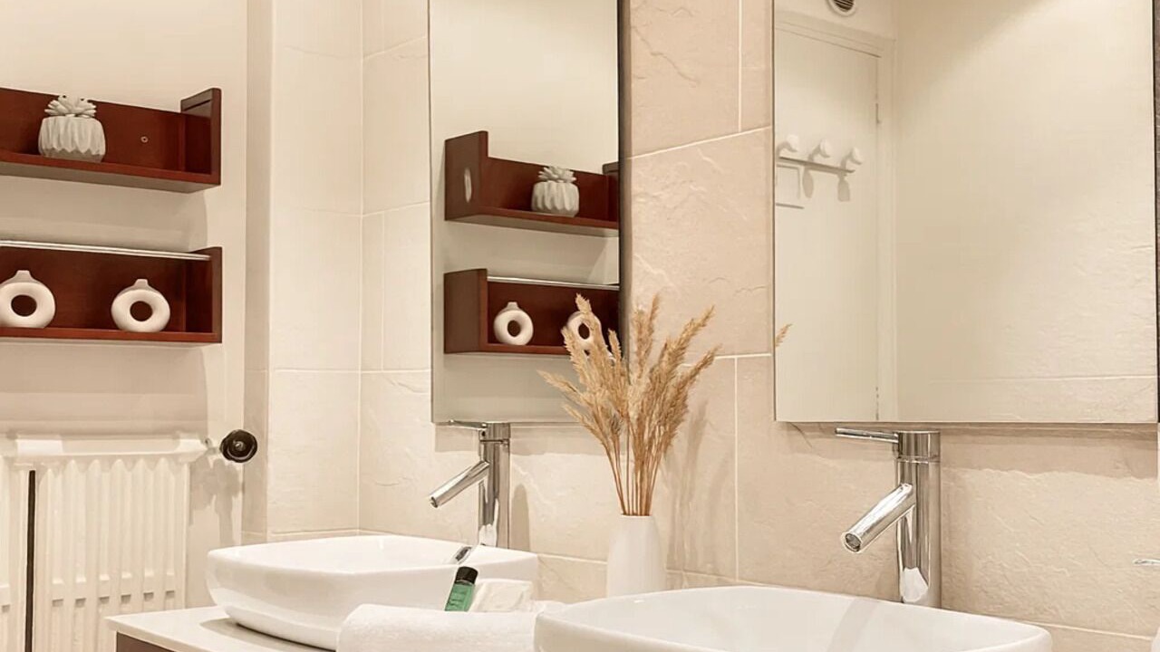 Photo of Bathroom in Necker