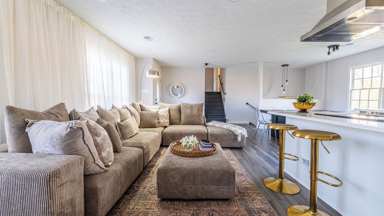 Photo of Livingroom in Fortson
