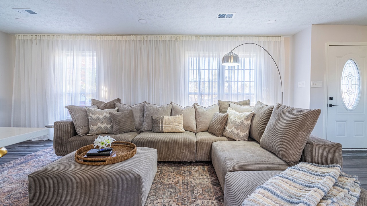 Photo of Livingroom in Fortson