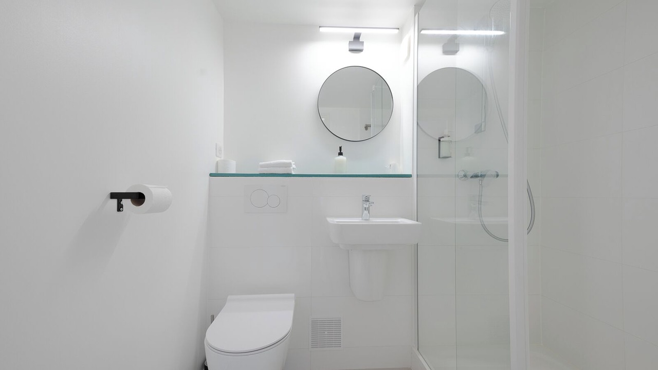 Photo of Bathroom in Villiers-le-Bacle