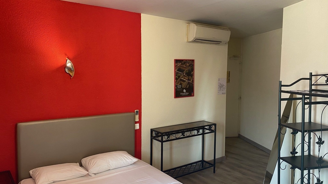 Photo of Bedroom in Carmaux