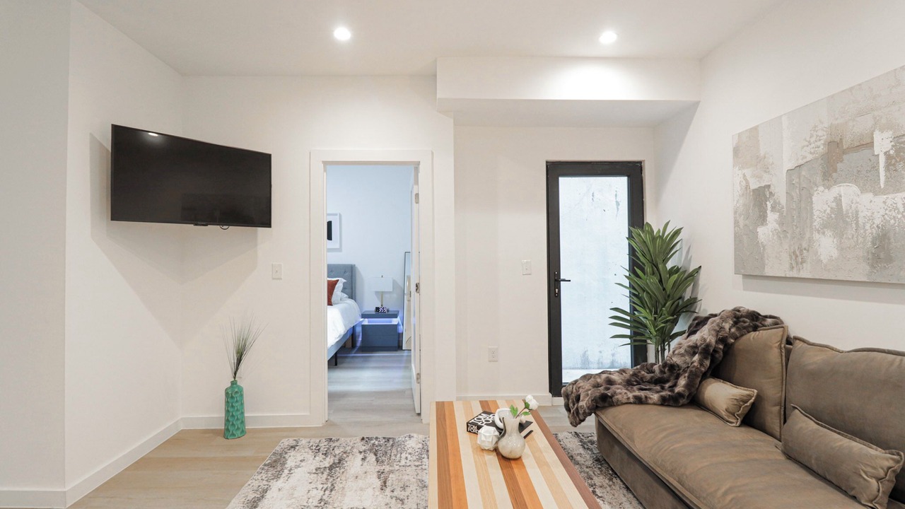 Photo of Livingroom in Shaw