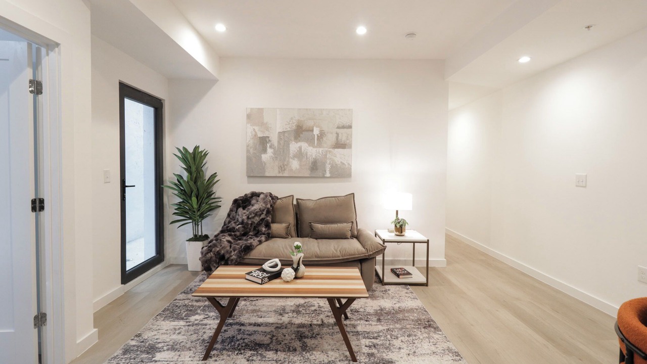 Photo of Livingroom in Shaw