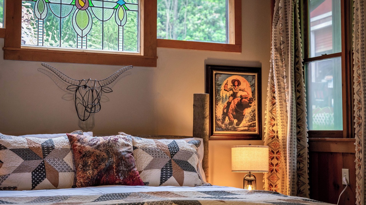 Photo of Bedroom in Clarkesville