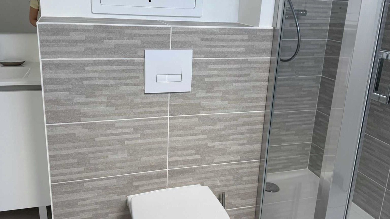 Photo of Bathroom in Suresnes