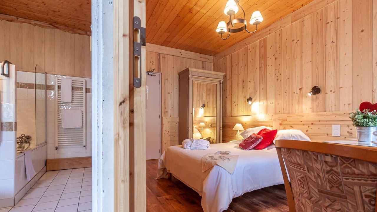 Photo of Bedroom in Brides-les-Bains