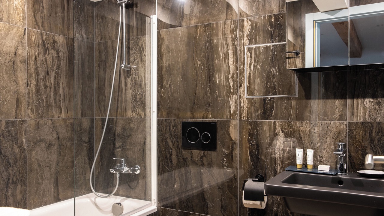 Photo of Bathroom in Marnand