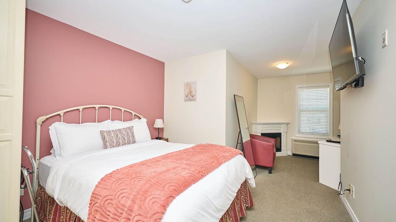 Photo of Bedroom in Historic Old Town