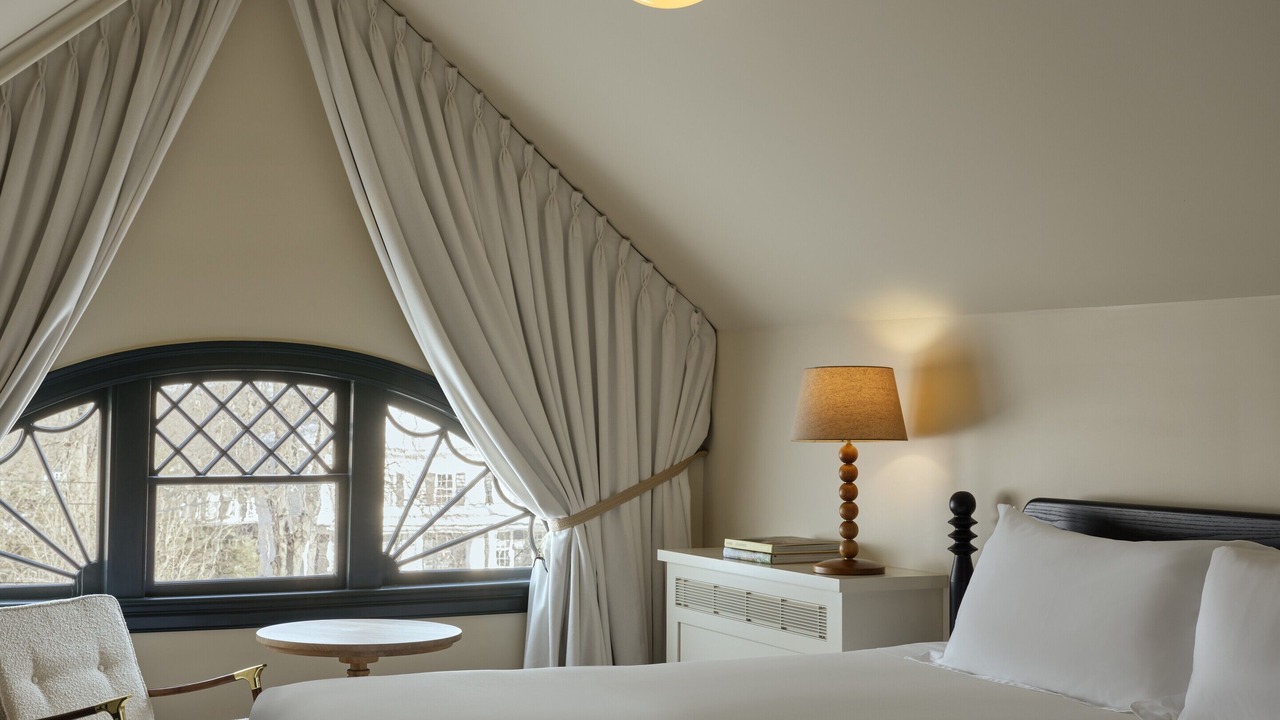 Photo of Bedroom in Litchfield Historic District