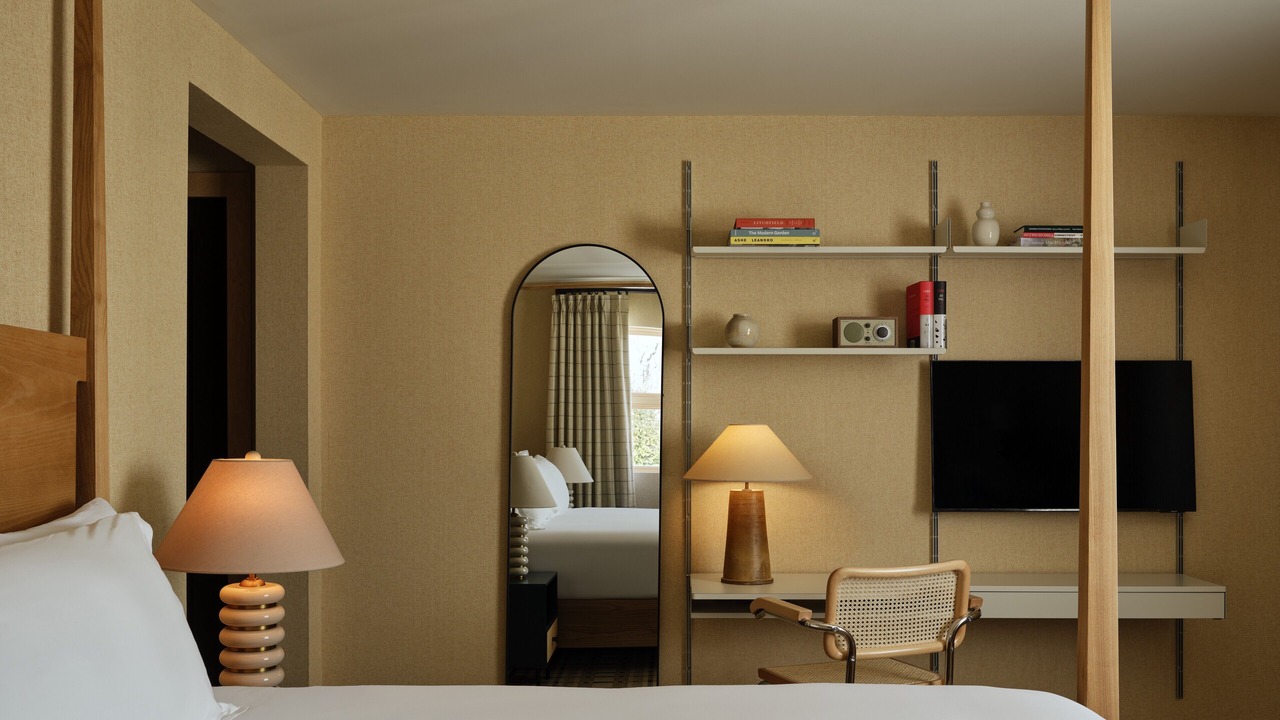 Photo of Bedroom in Litchfield Historic District