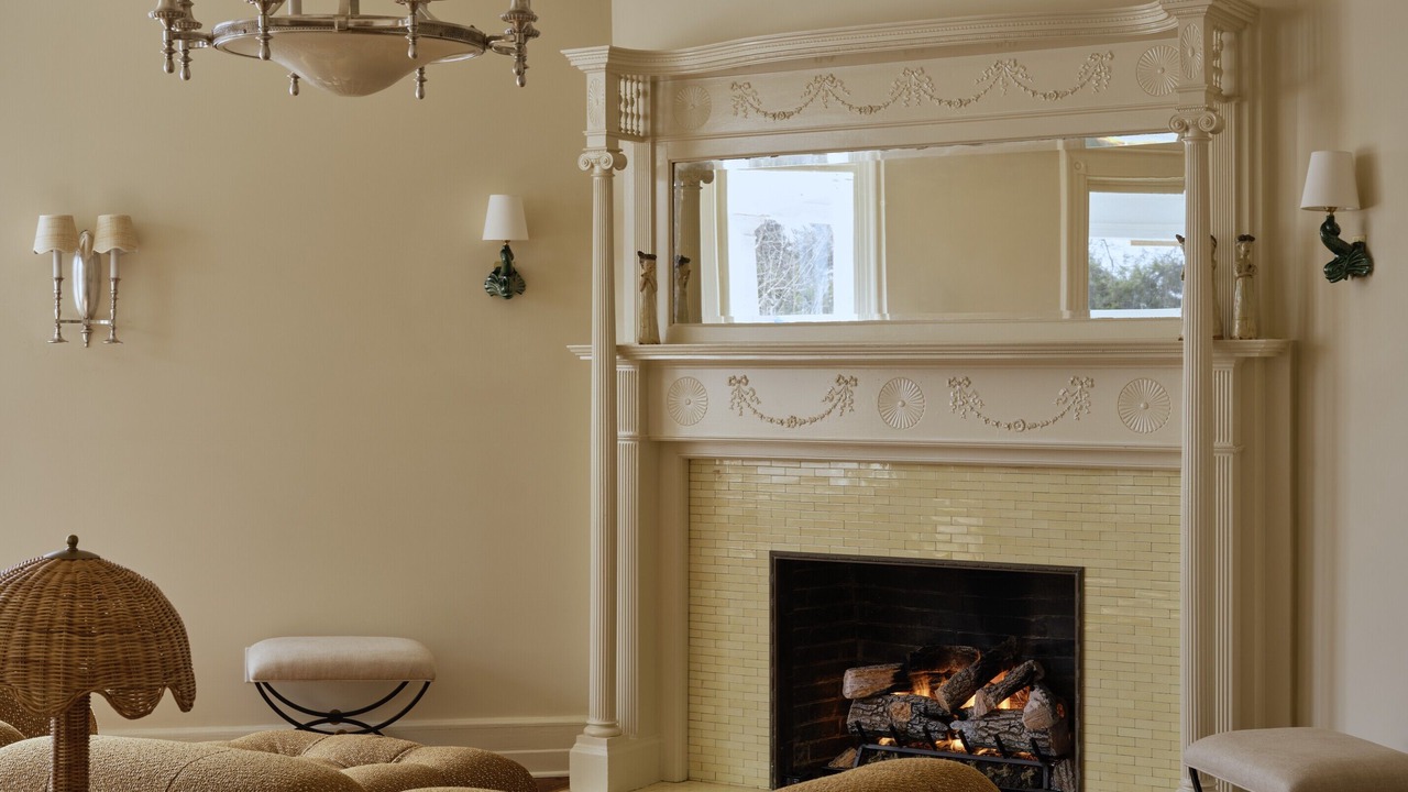 Photo of Livingroom in Litchfield Historic District