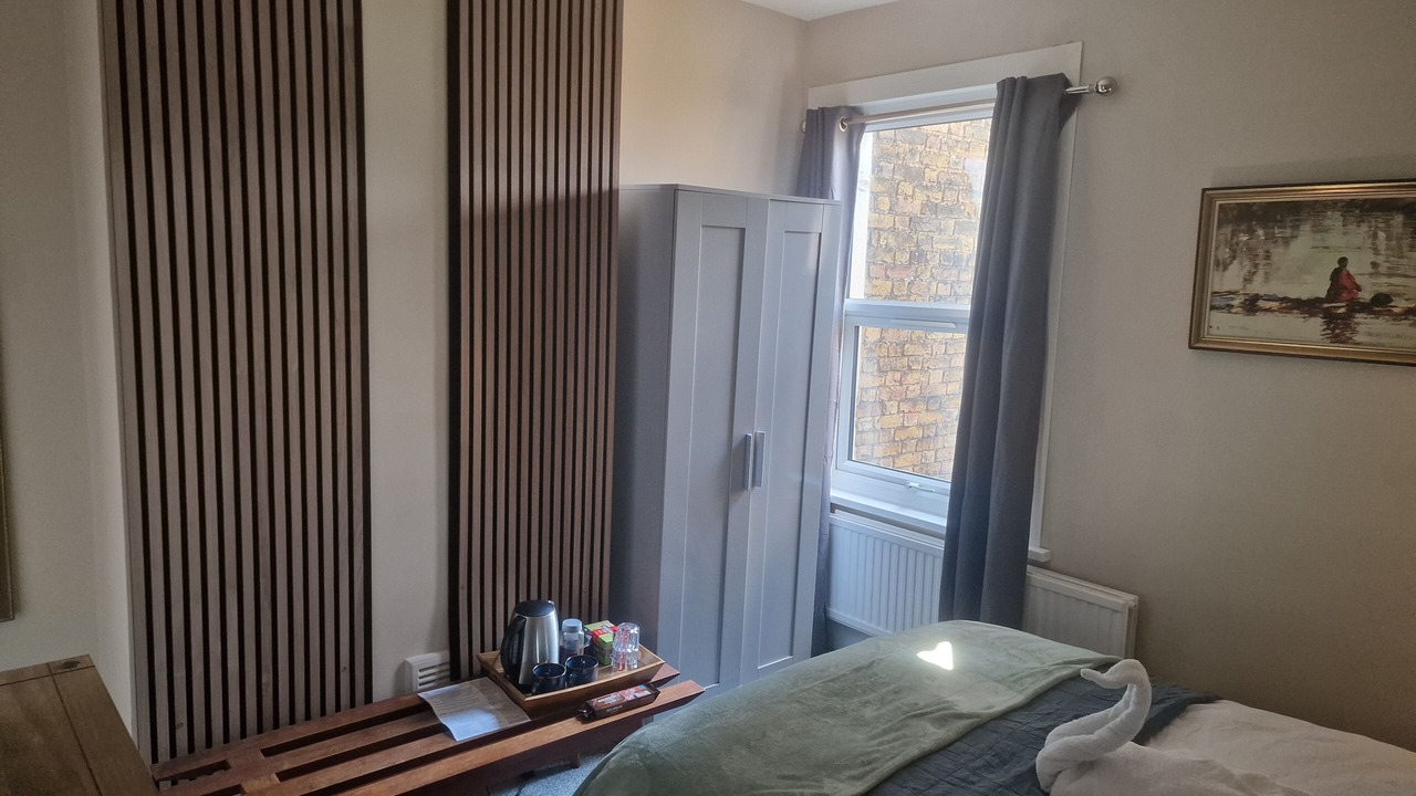 Photo of Others in Earlsfield