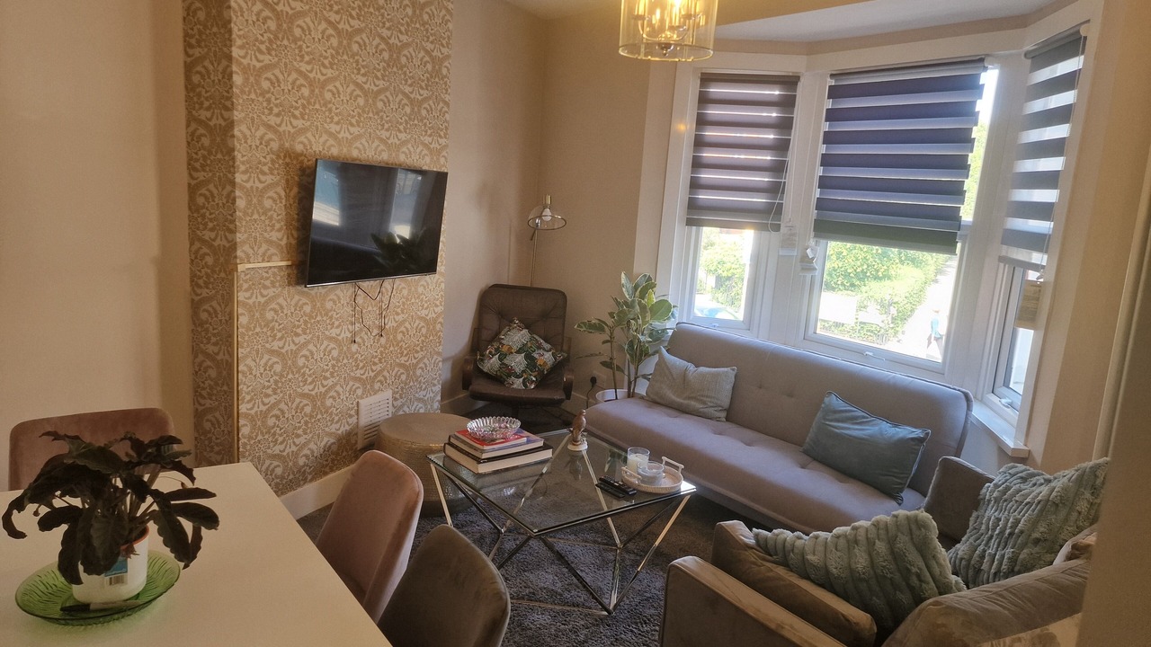 Photo of Others in Earlsfield