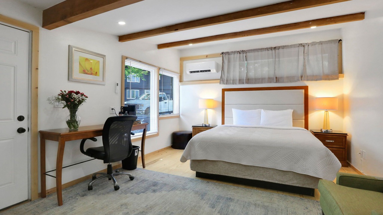 Photo of Bedroom in Saugerties