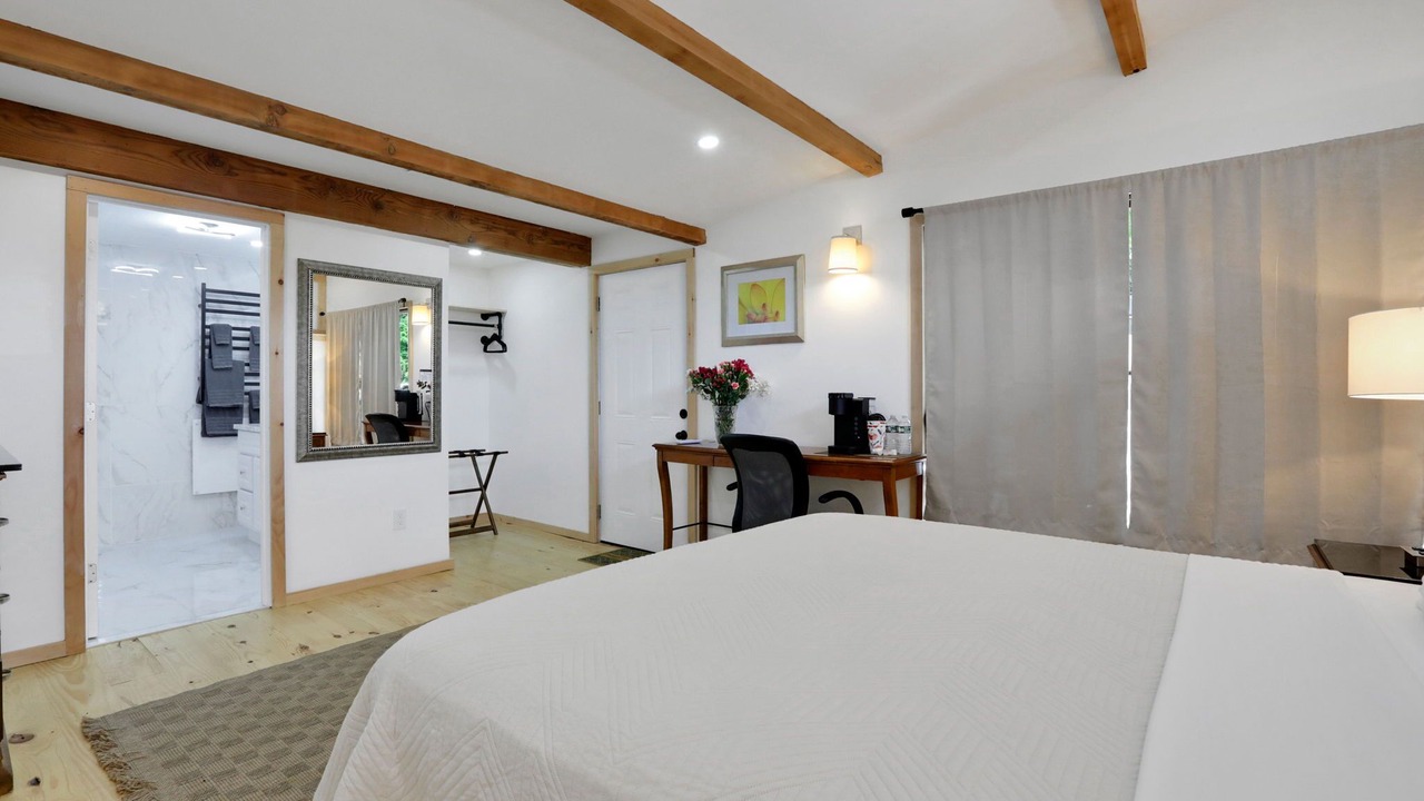 Photo of Bedroom in Saugerties